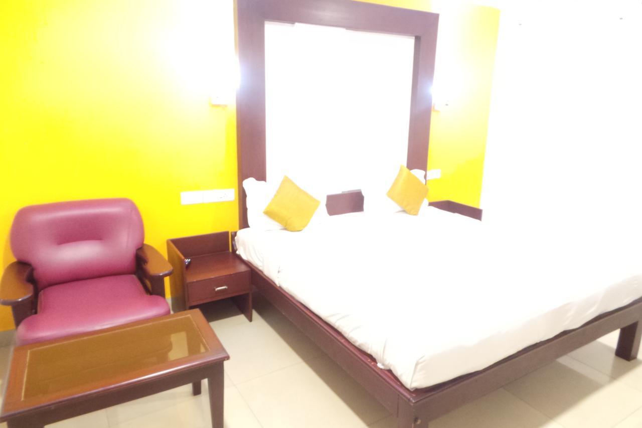 Hotel Wayanad Regency Kedavur ภายนอก รูปภาพ