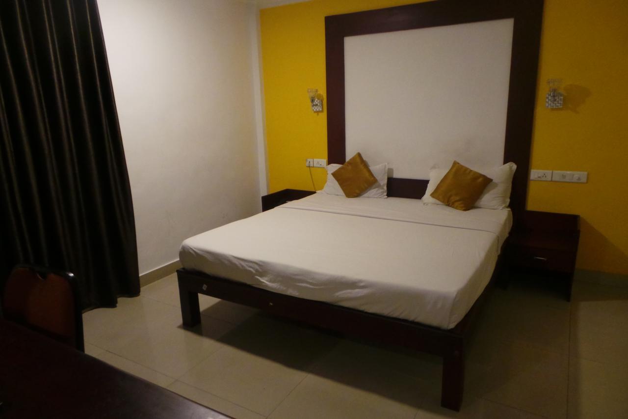 Hotel Wayanad Regency Kedavur ภายนอก รูปภาพ